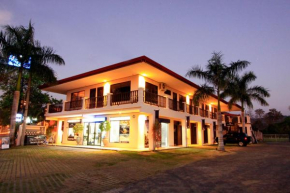 Hotel Blue Palm